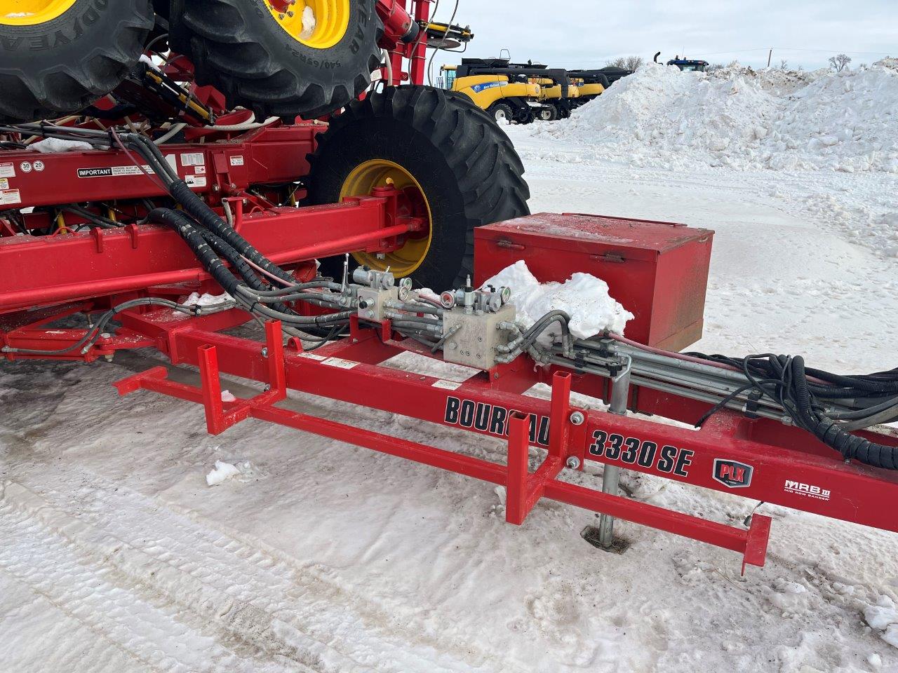 2022 Bourgault 3330SE 86'10" w 91300 Air Drill