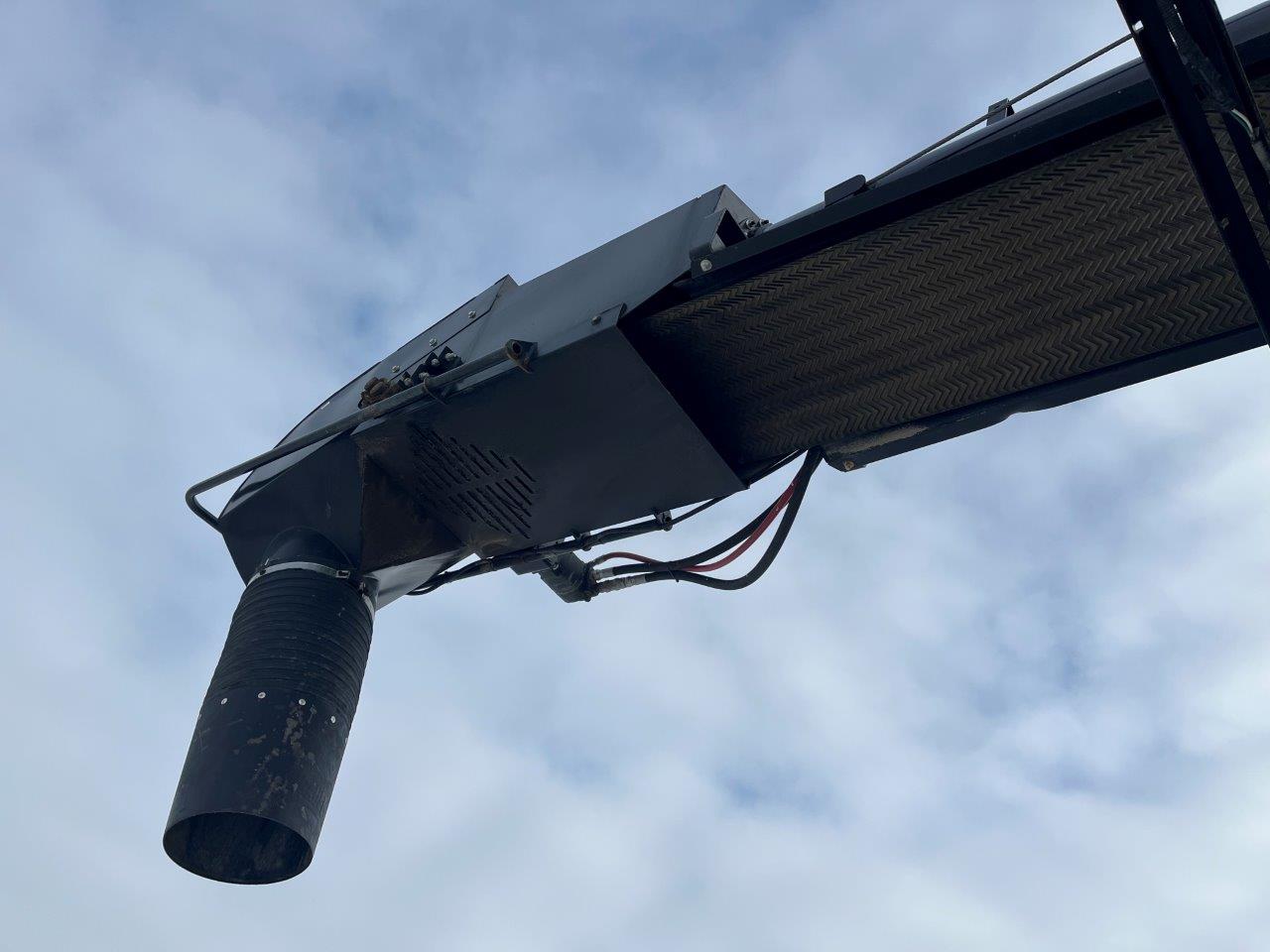 2022 Bourgault 3330SE 86'10" w 91300 Air Drill