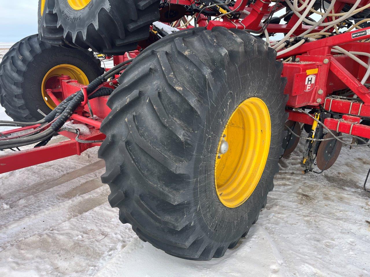 2022 Bourgault 3330SE 86'10" w 91300 Air Drill