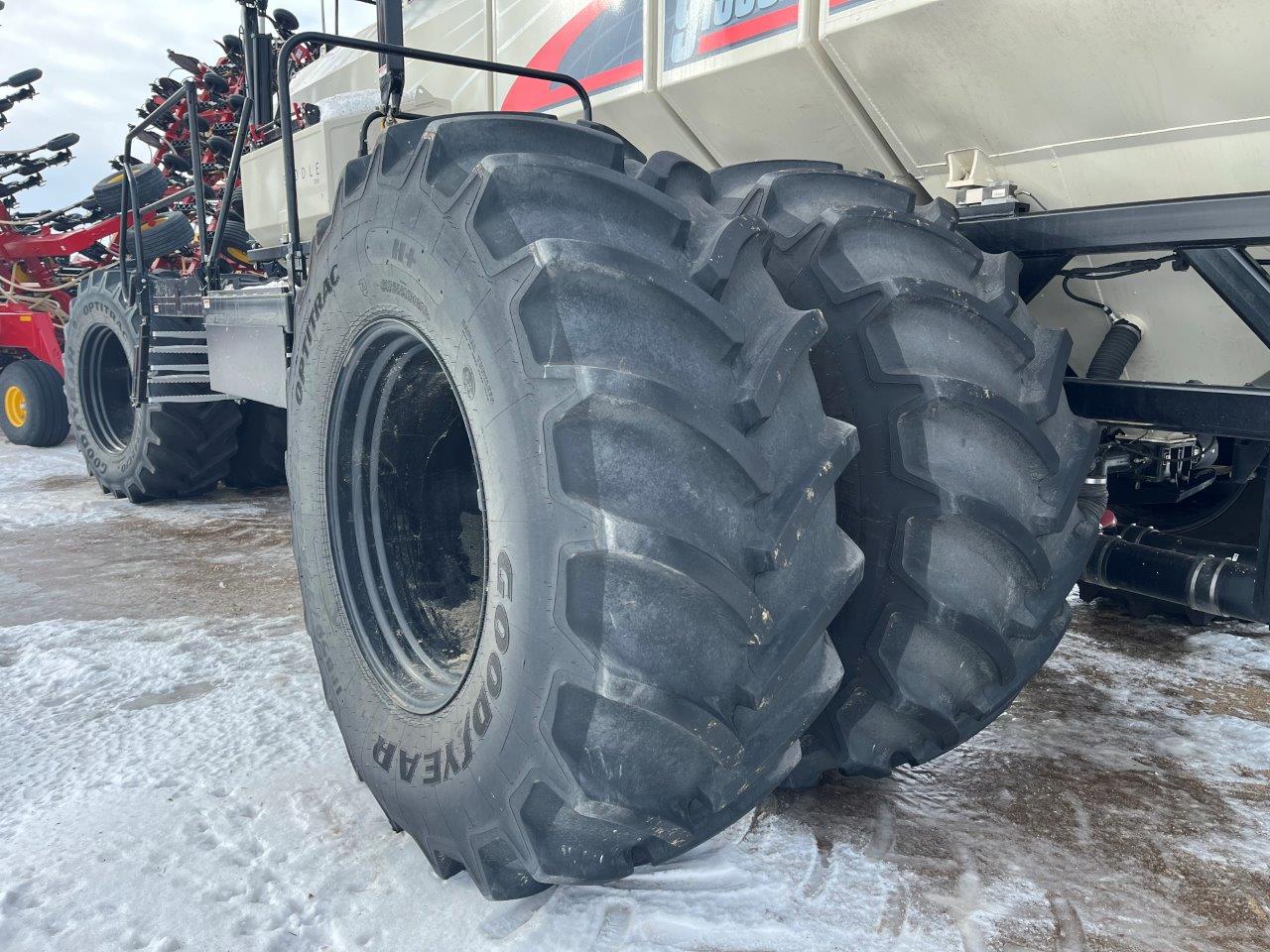 2022 Bourgault 3330SE 86'10" w 91300 Air Drill