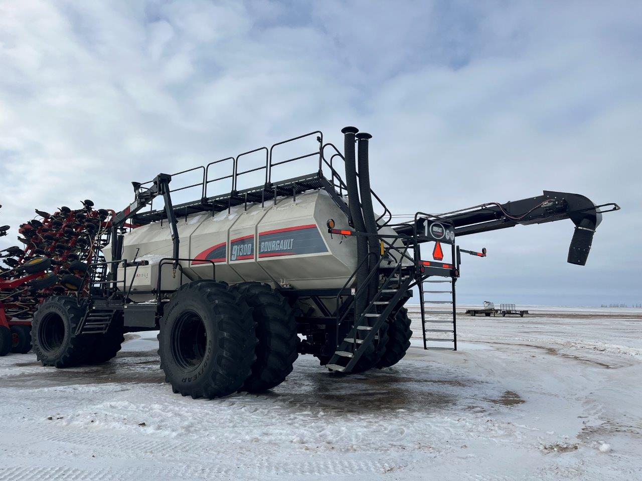 2022 Bourgault 3330SE 86'10" w 91300 Air Drill