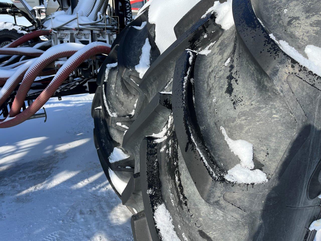 2022 Bourgault 3330SE 86'10" w 91300 Air Drill