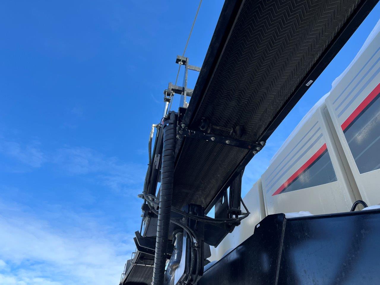 2022 Bourgault 3330SE 86'10" w 91300 Air Drill