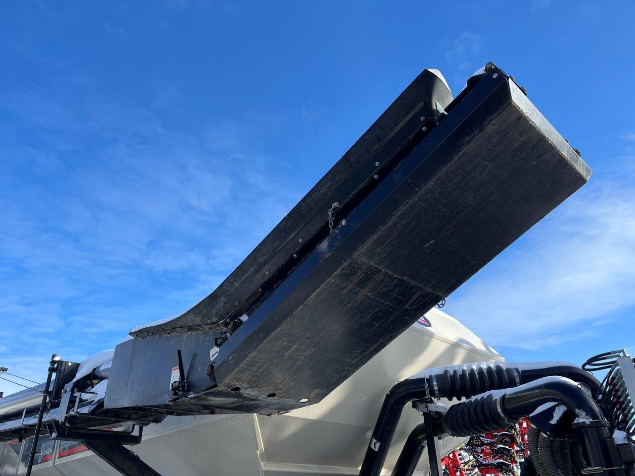 2022 Bourgault 3330SE 86'10" w 91300 Air Drill