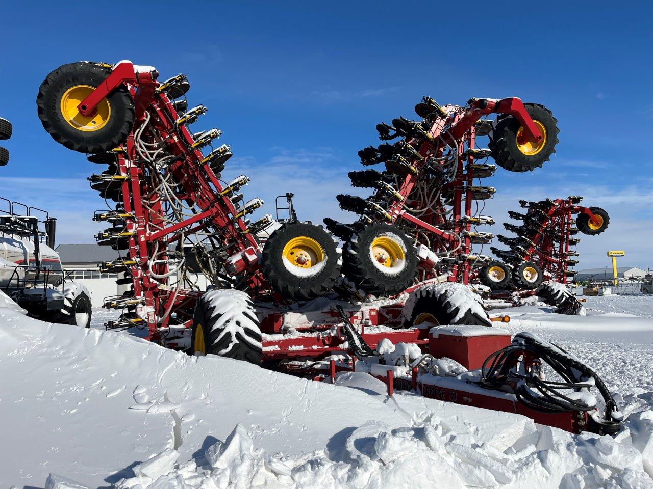2022 Bourgault 3330SE 86'10" w 91300 Air Drill
