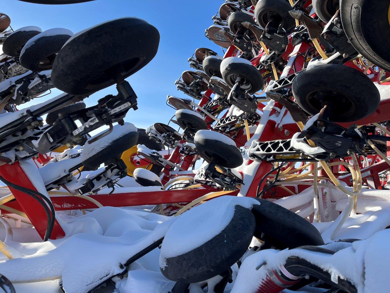 2022 Bourgault 3330SE 86'10" w 91300 Air Drill