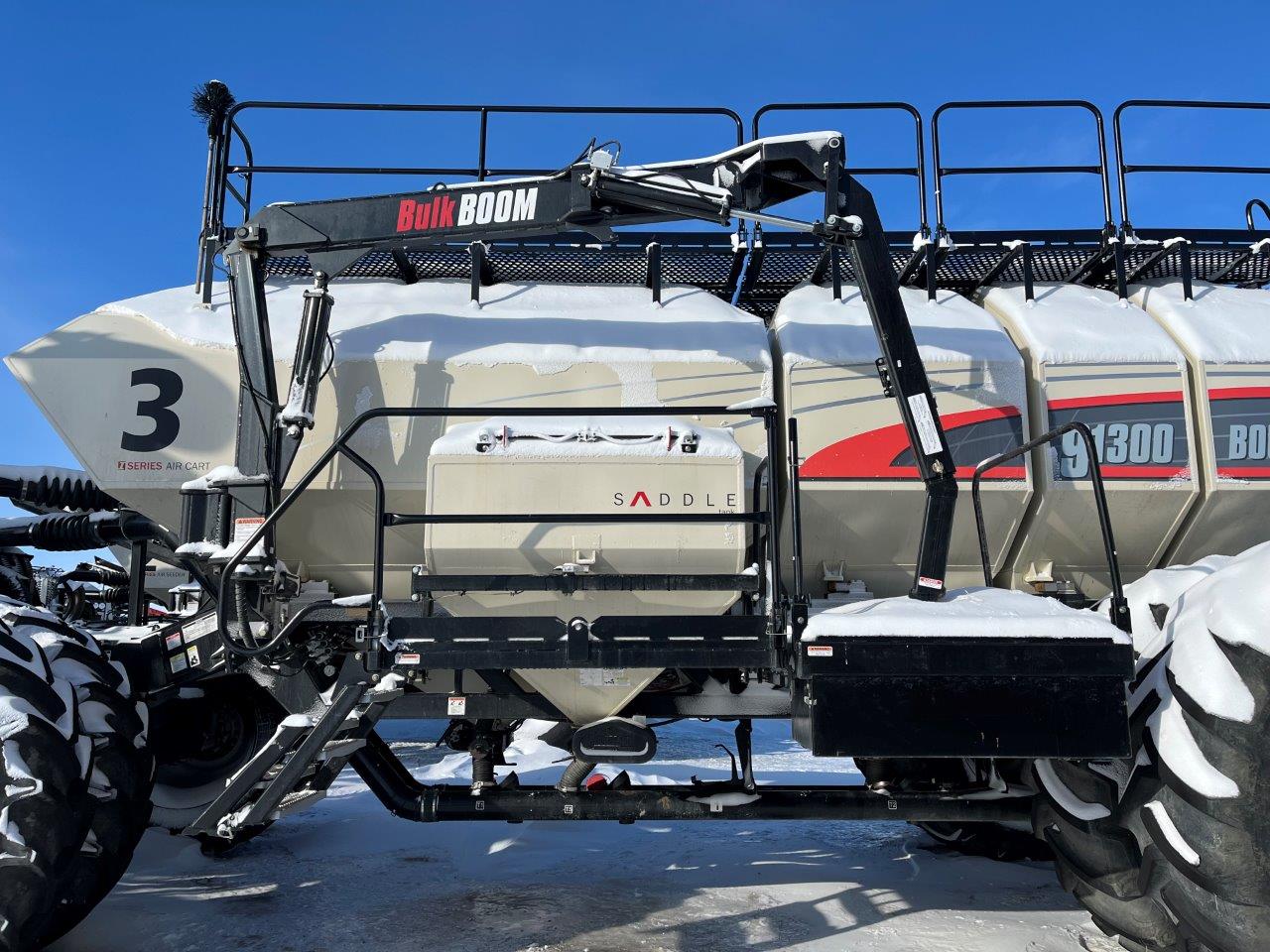 2022 Bourgault 3330SE 86'10" w 91300 Air Drill