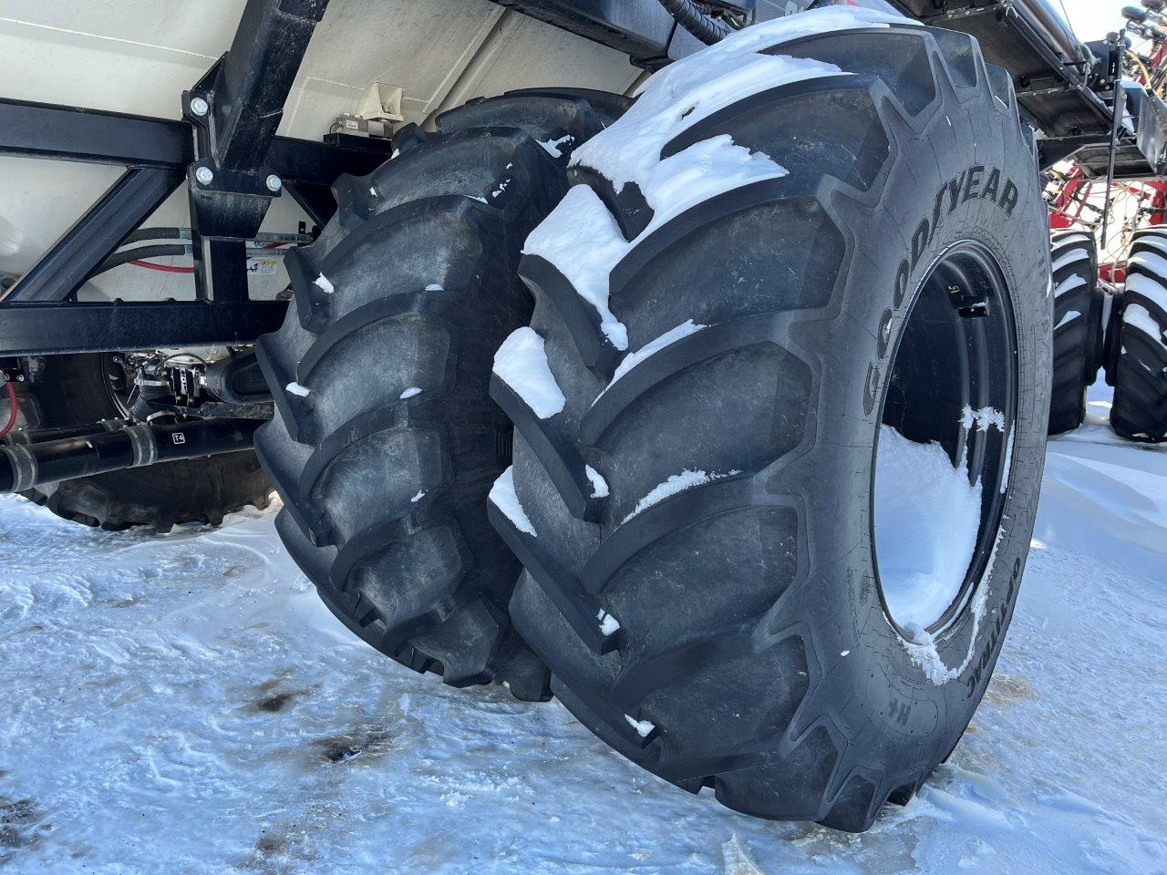 2022 Bourgault 3330SE 86'10" w 91300 Air Drill