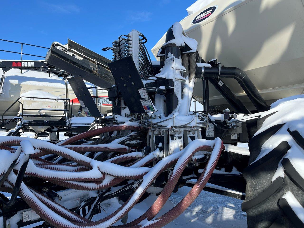 2022 Bourgault 3330SE 86'10" w 91300 Air Drill