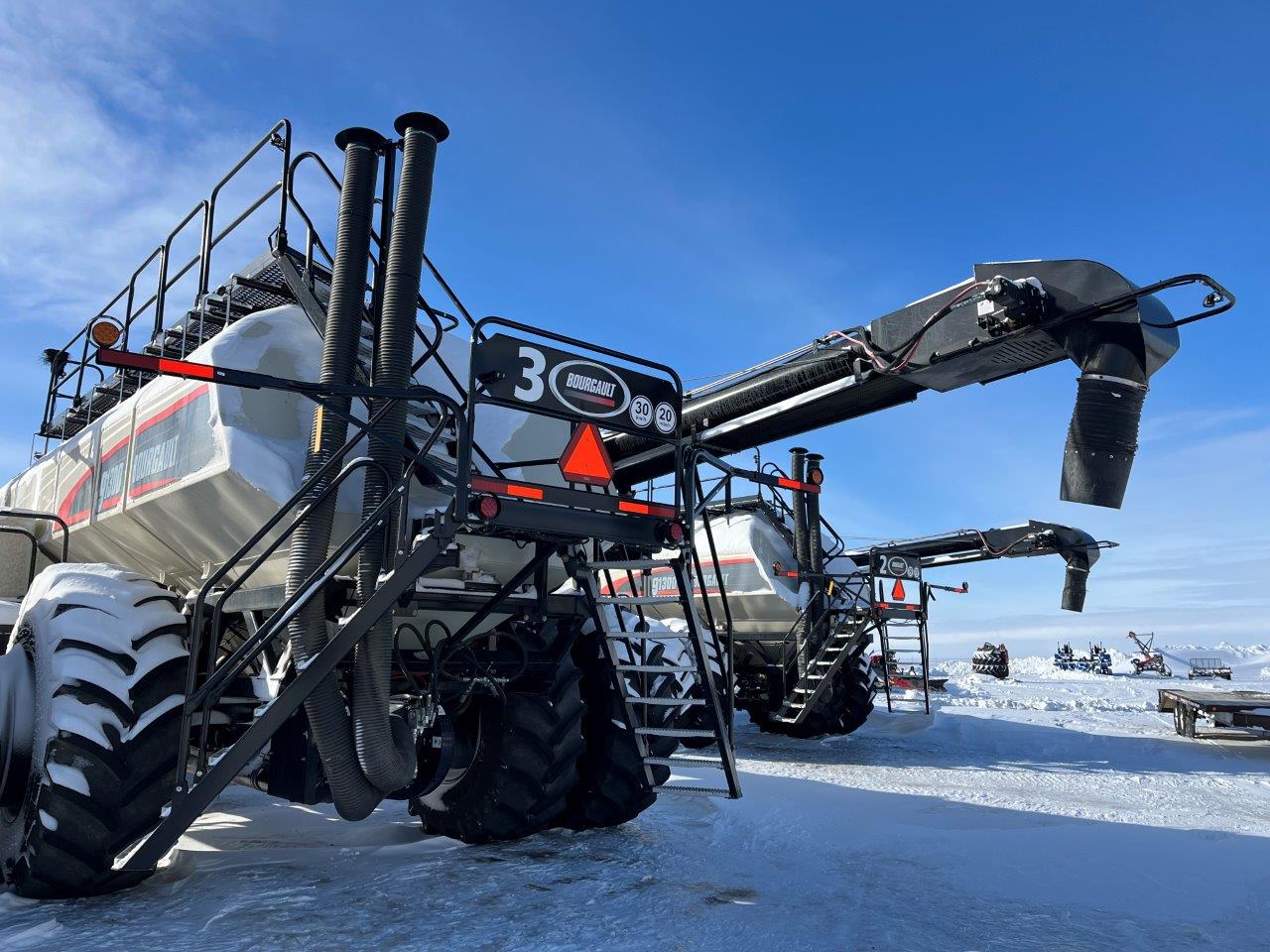 2022 Bourgault 3330SE 86'10" w 91300 Air Drill