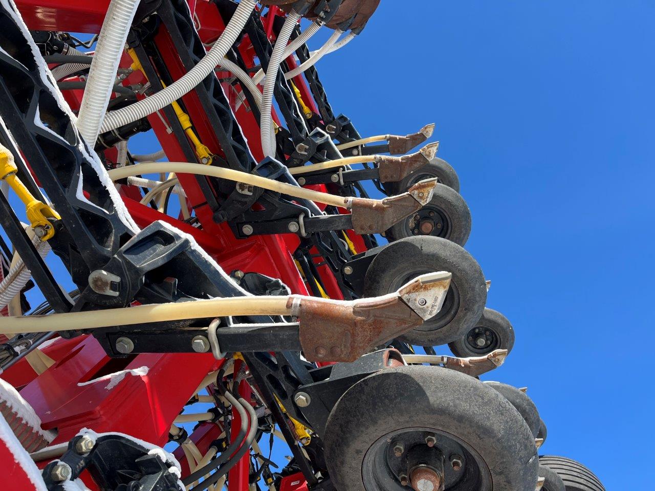 2022 Bourgault 3330SE 86'10" w 91300 Air Drill