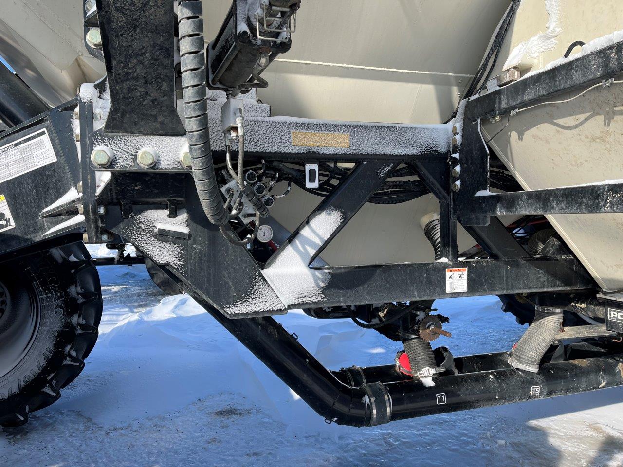 2022 Bourgault 3330SE 86'10" w 91300 Air Drill