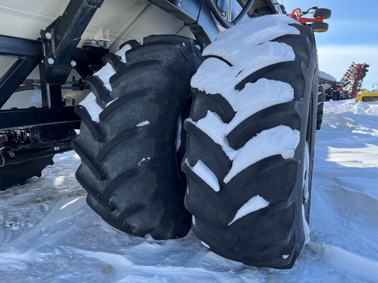 2022 Bourgault 3330SE 86'10" w 91300 Air Drill