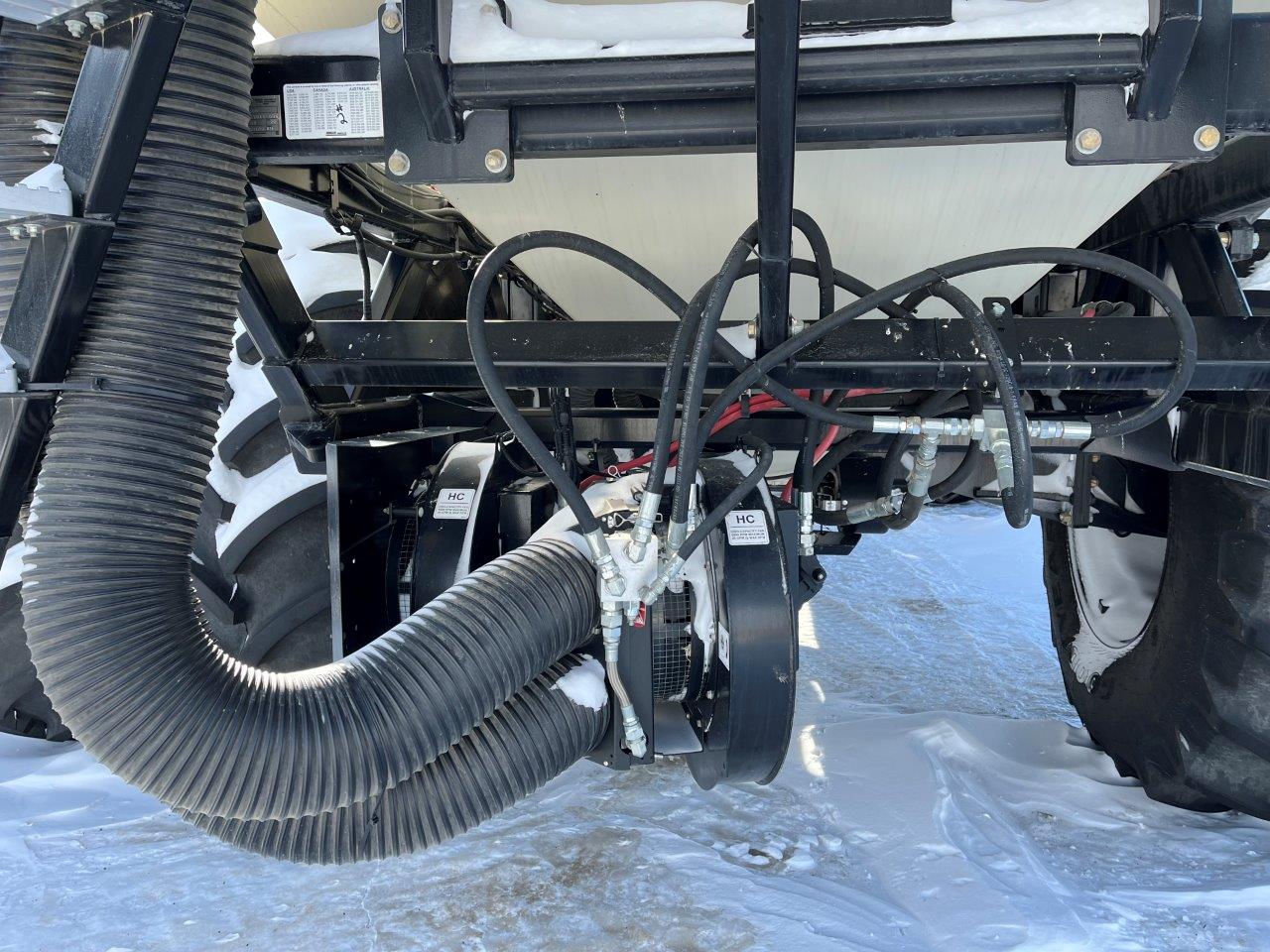 2022 Bourgault 3330SE 86'10" w 91300 Air Drill