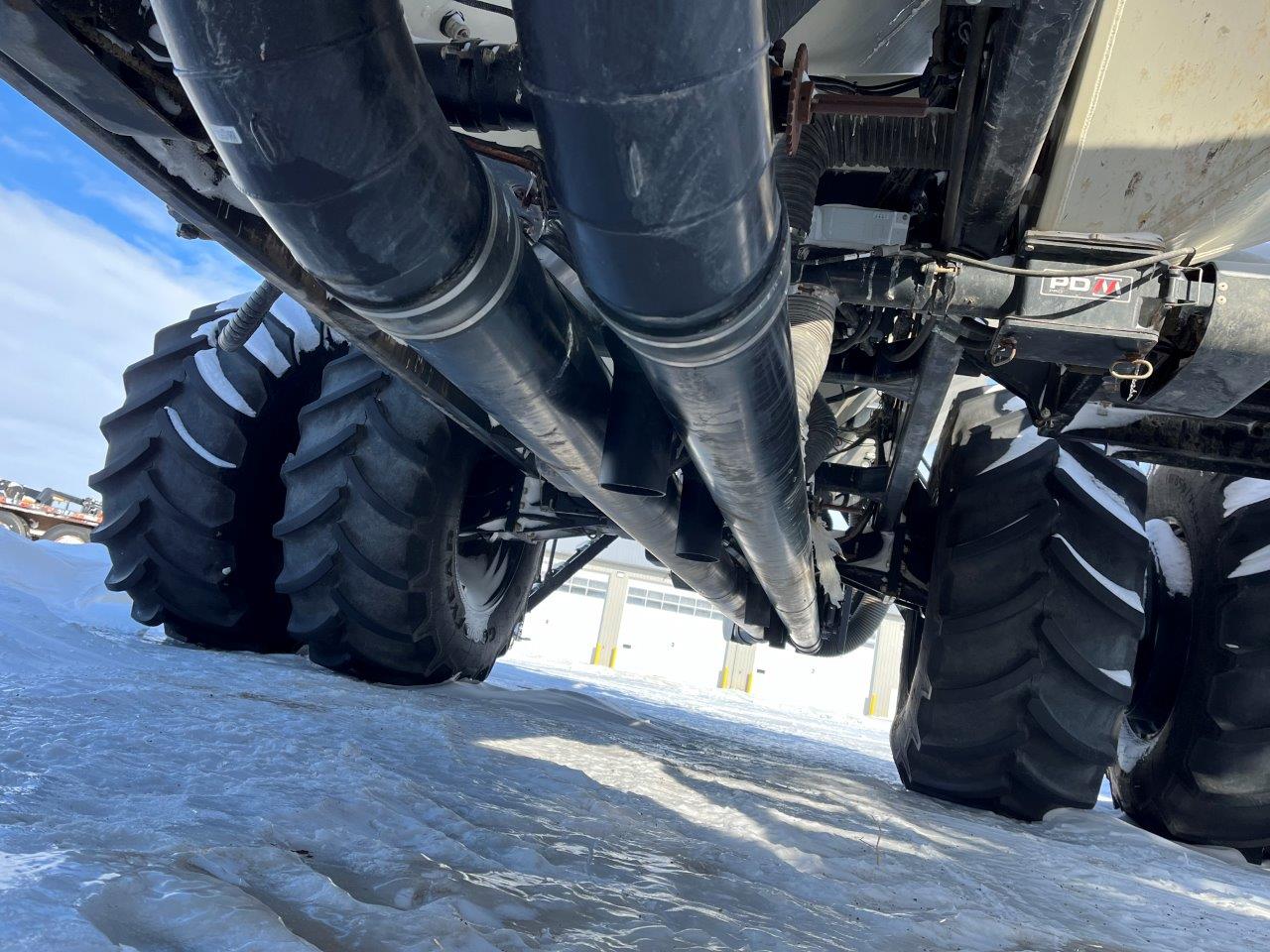 2022 Bourgault 3330SE 86'10" w 91300 Air Drill