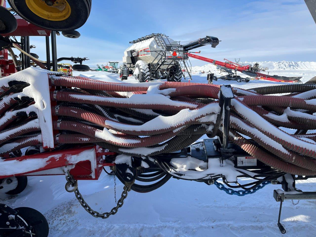 2022 Bourgault 3330SE 86'10" w 91300 Air Drill