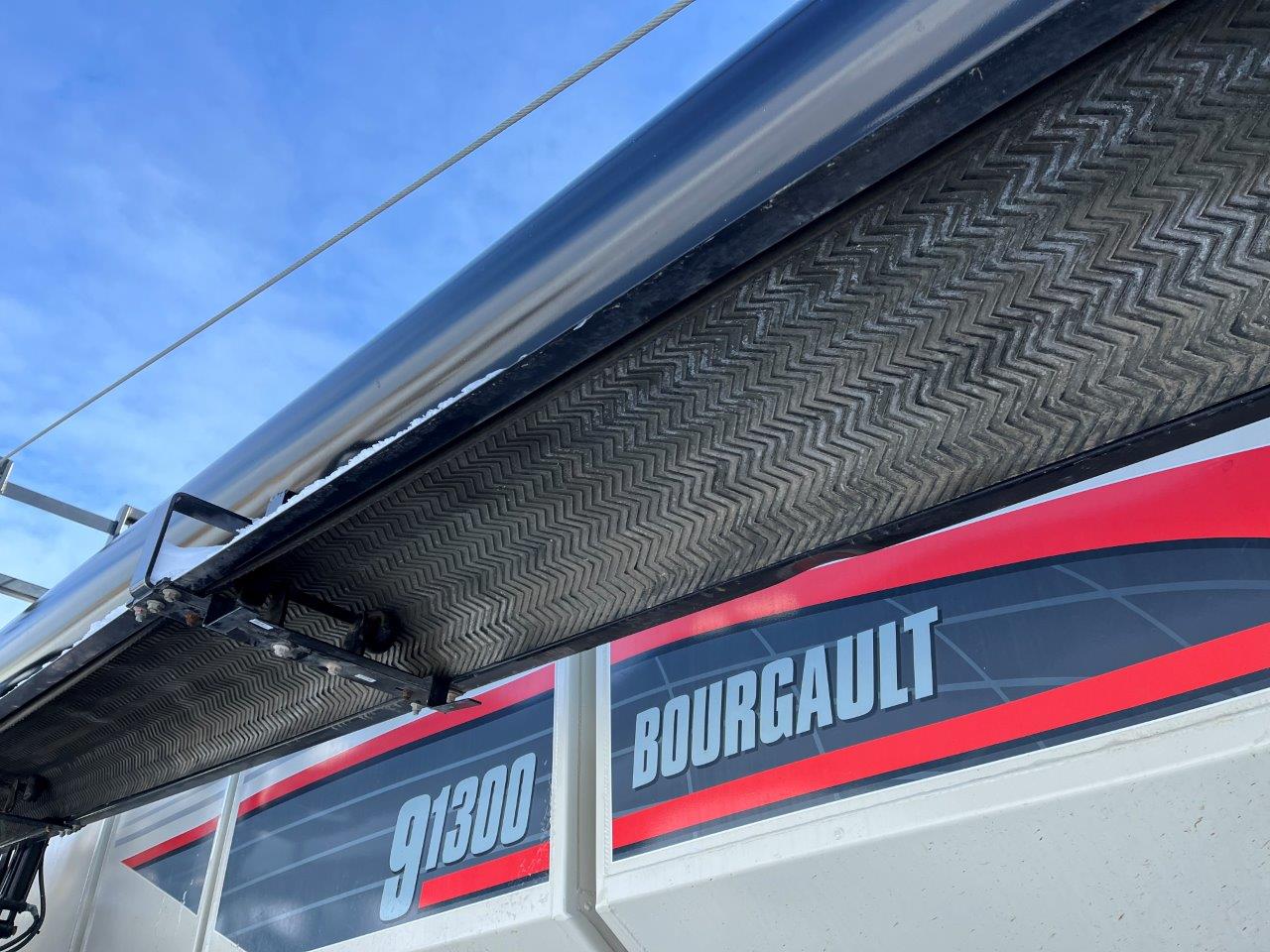 2022 Bourgault 3330SE 86'10" w 91300 Air Drill