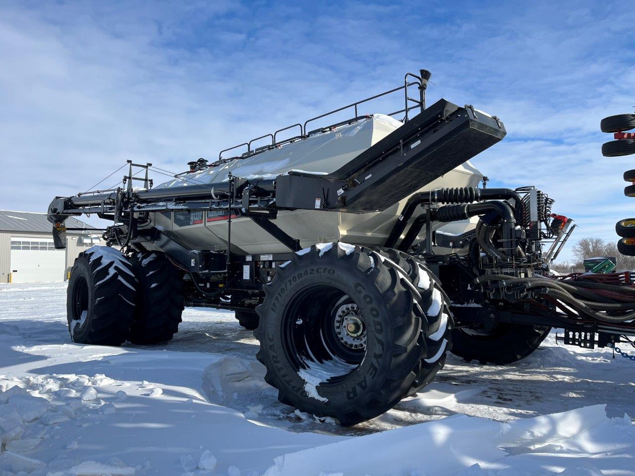 2022 Bourgault 3330SE 86'10" w 91300 Air Drill