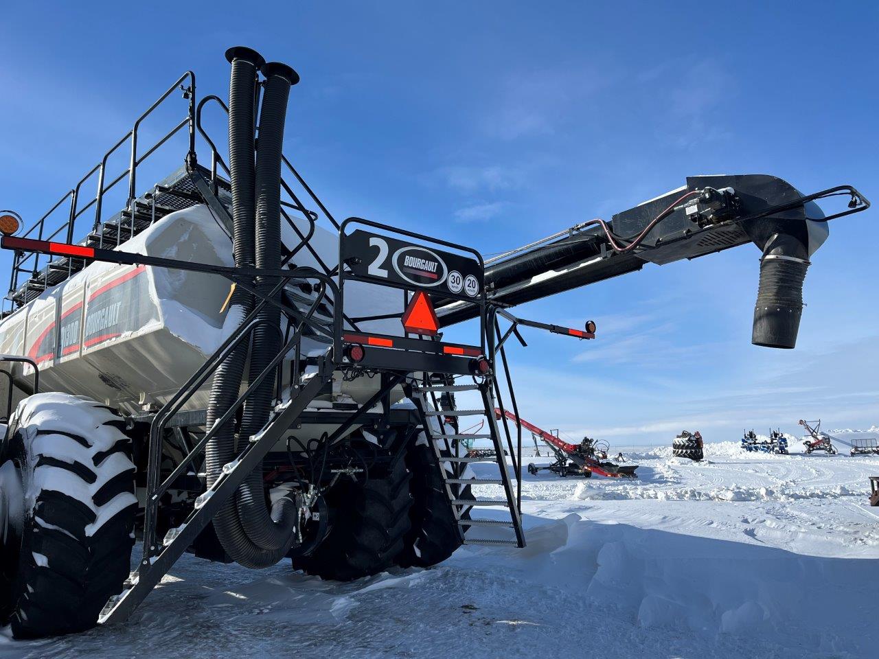 2022 Bourgault 3330SE 86'10" w 91300 Air Drill