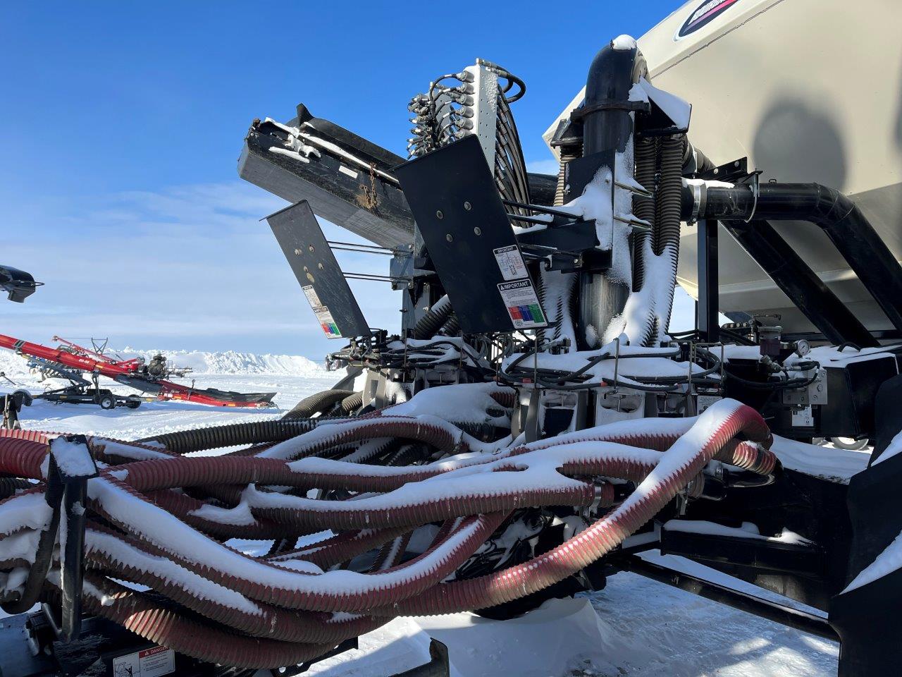 2022 Bourgault 3330SE 86'10" w 91300 Air Drill