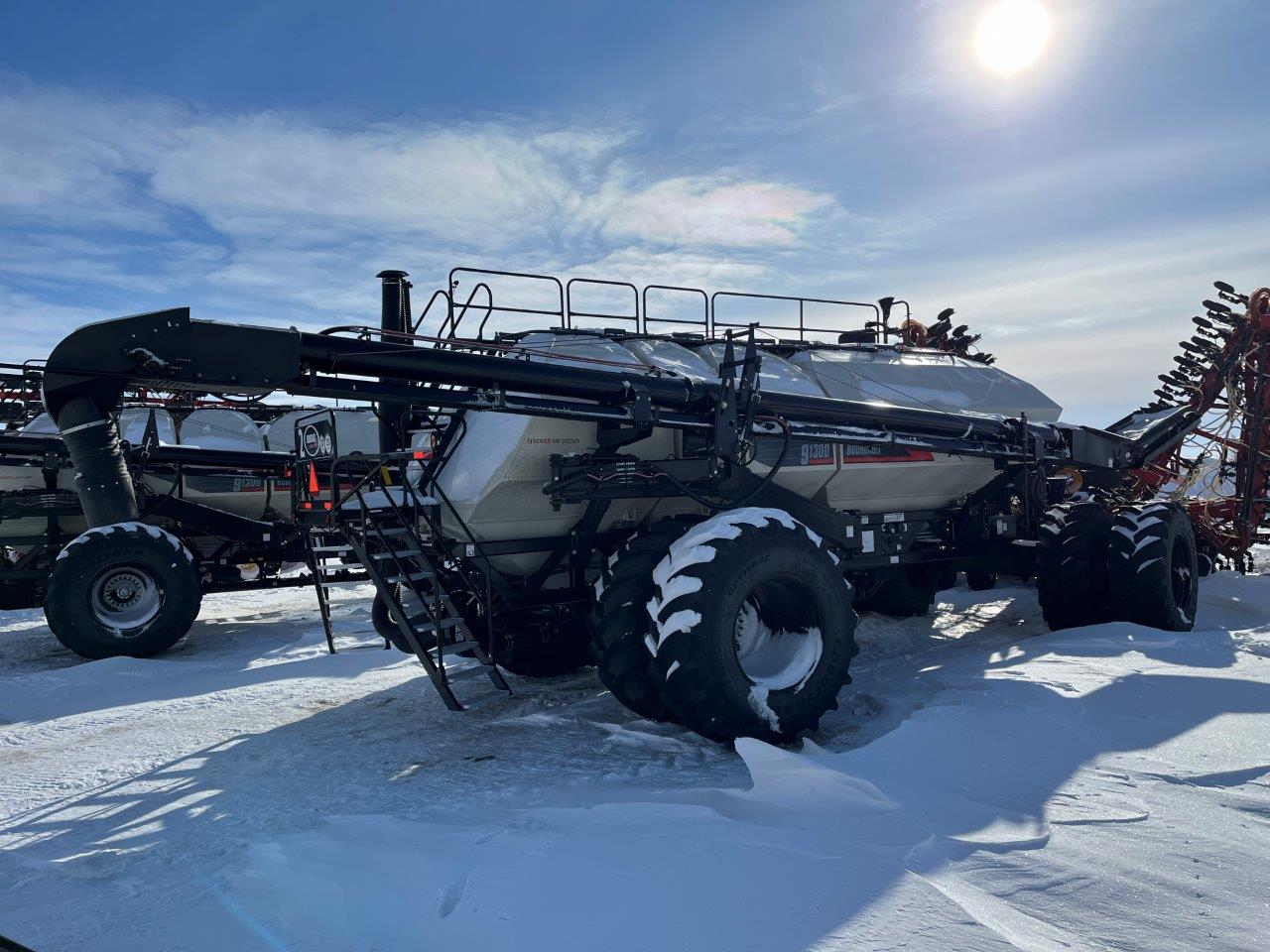 2022 Bourgault 3330SE 86'10" w 91300 Air Drill