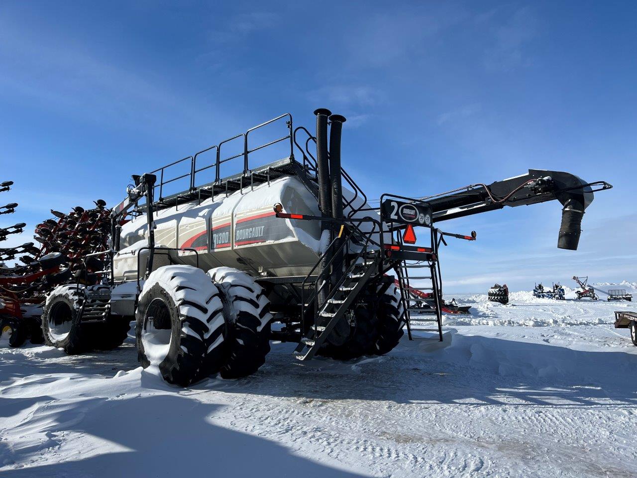 2022 Bourgault 3330SE 86'10" w 91300 Air Drill