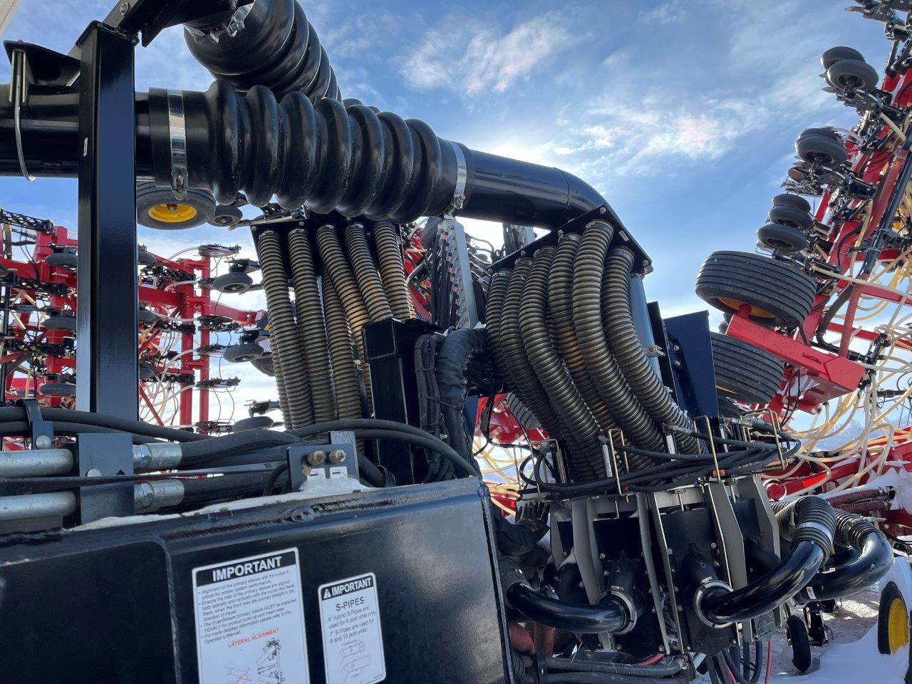 2022 Bourgault 3330SE 86'10" w 91300 Air Drill