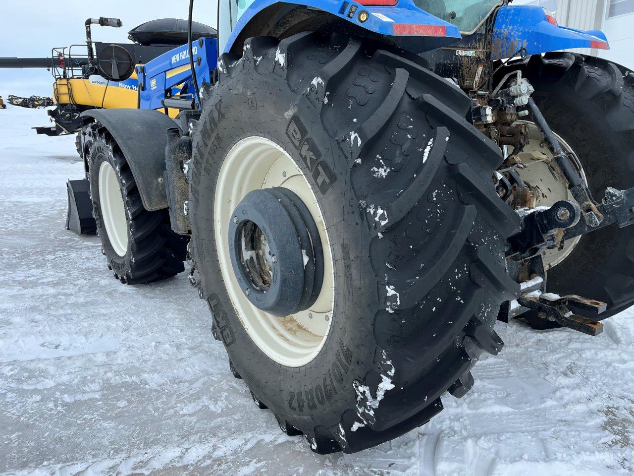 2013 New Holland T7.235 AC CVT Tractor