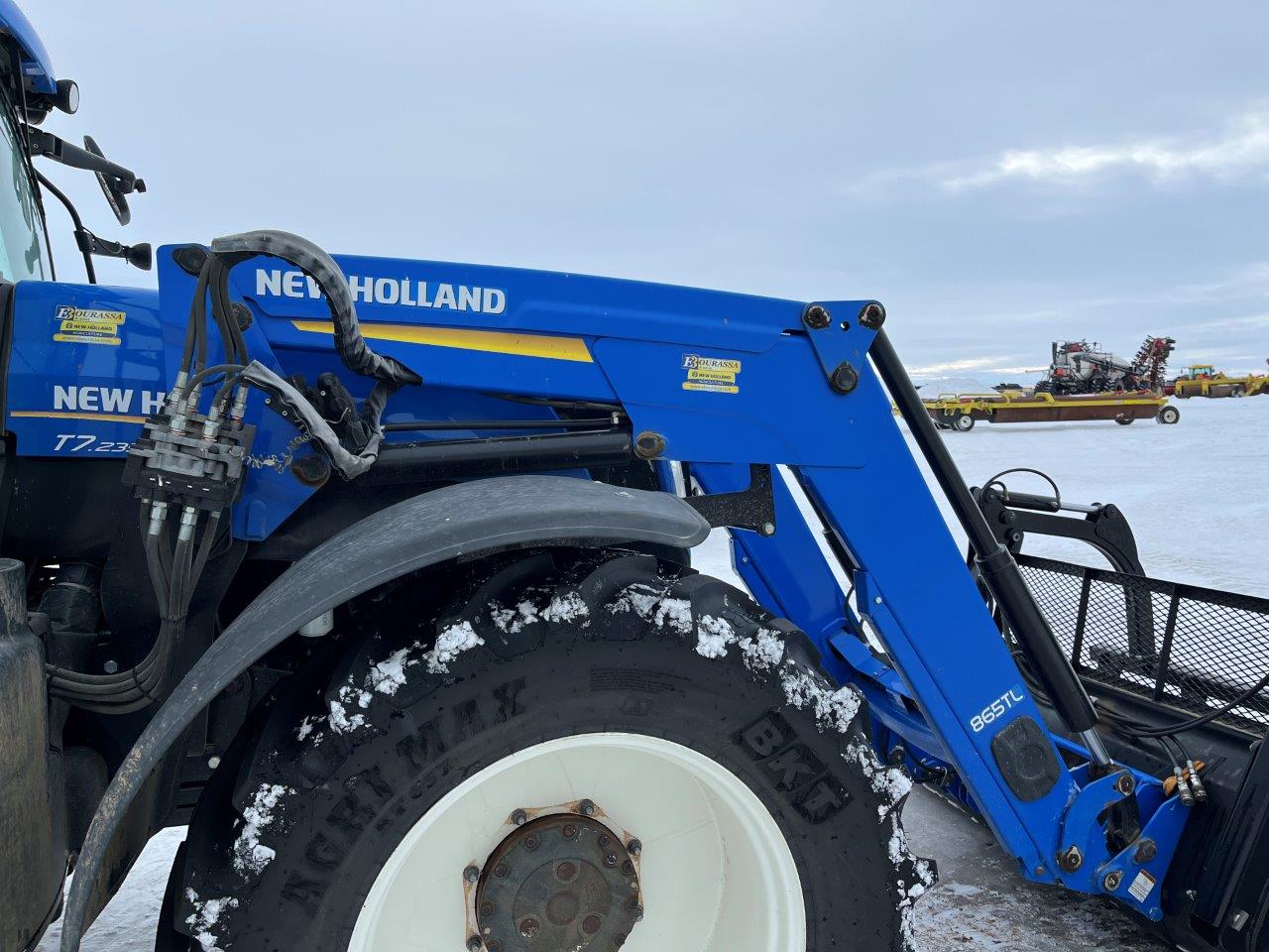 2013 New Holland T7.235 AC CVT Tractor