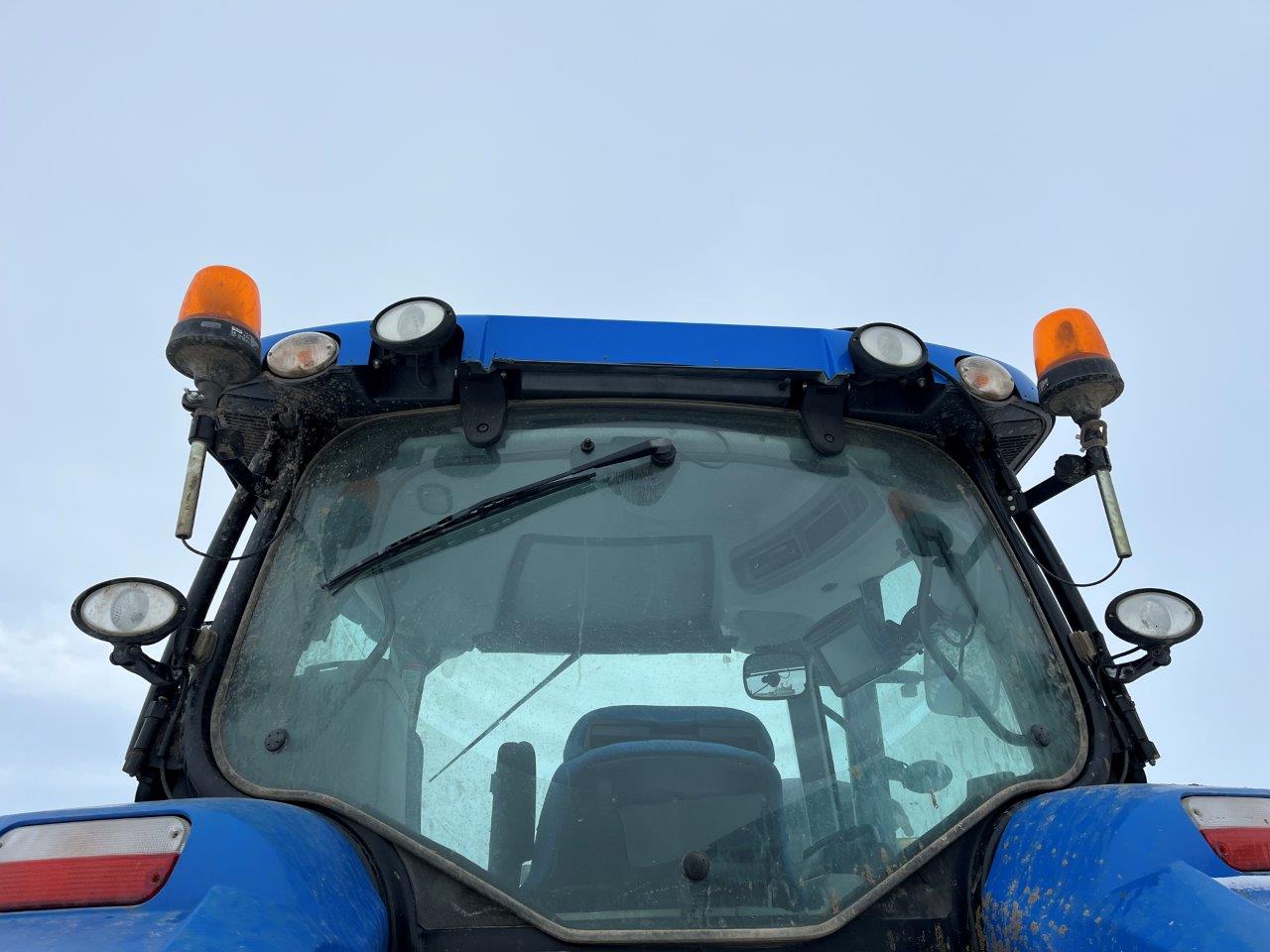 2013 New Holland T7.235 AC CVT Tractor