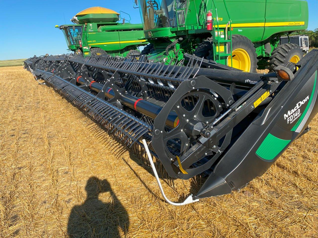 2018 MacDon FD140 DK JD-21 Header Draper Flex