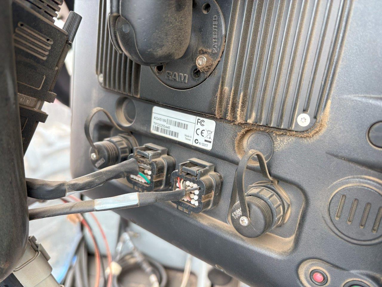 2015 Bourgault 3320QDA 66'10" w/ 6550ST Air Drill