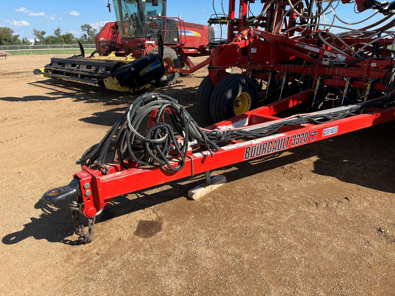 2015 Bourgault 3320QDA 66'10" w/ 6550ST Air Drill
