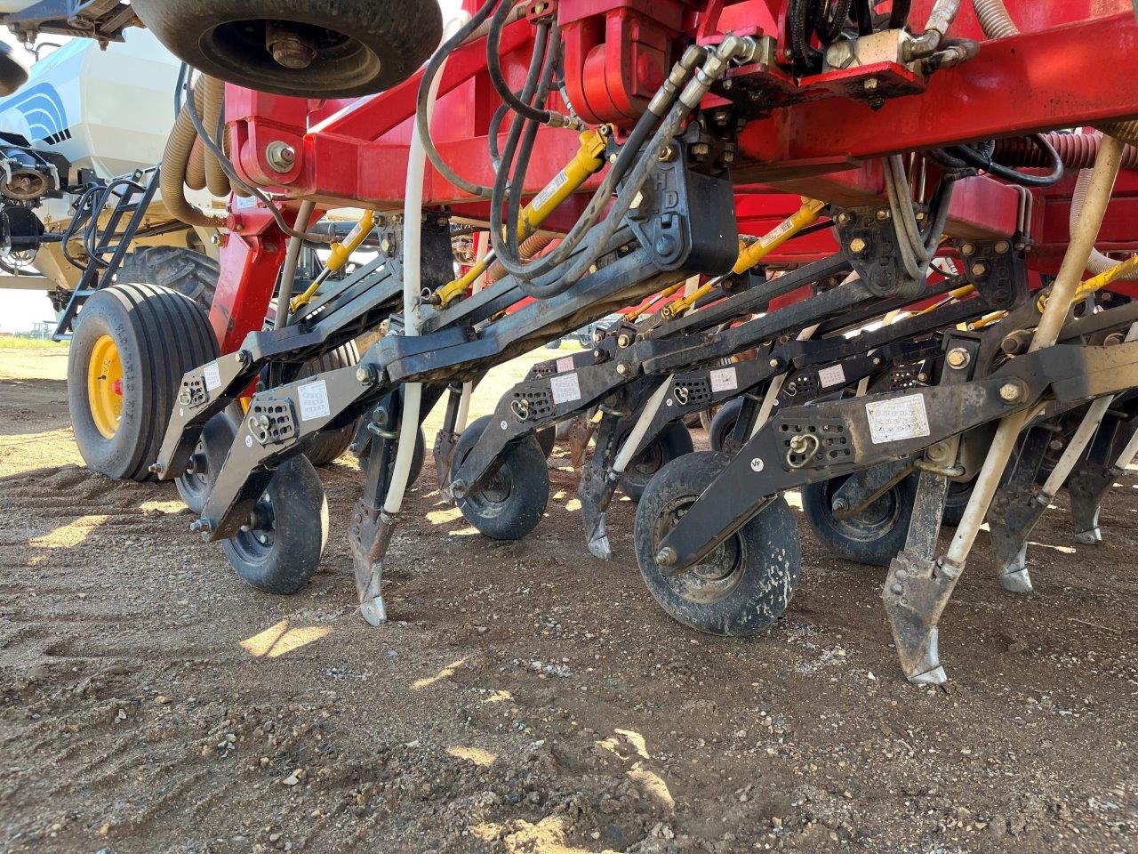 2015 Bourgault 3320QDA 66'10" w/ 6550ST Air Drill