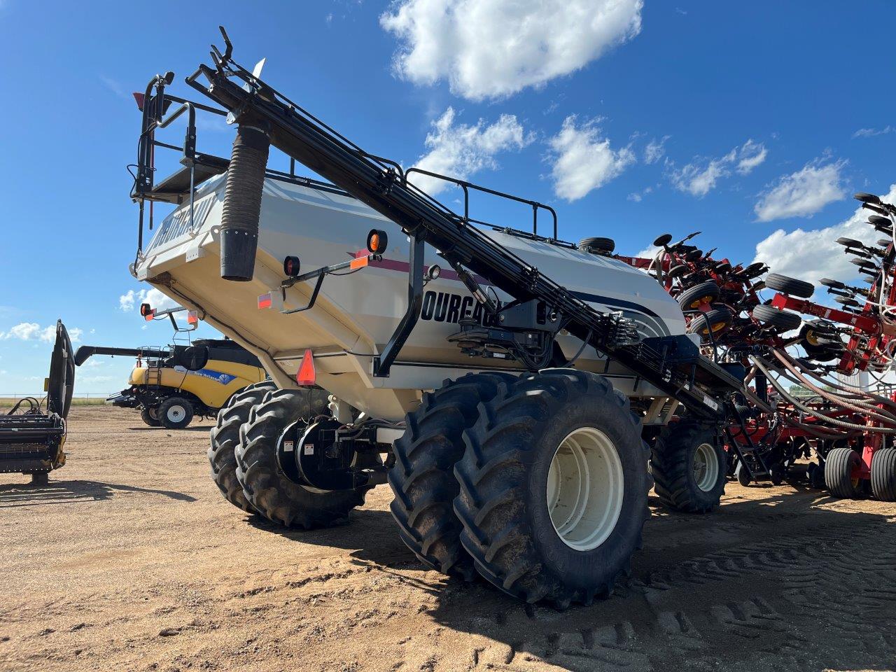 2015 Bourgault 3320QDA 66'10" w/ 6550ST Air Drill