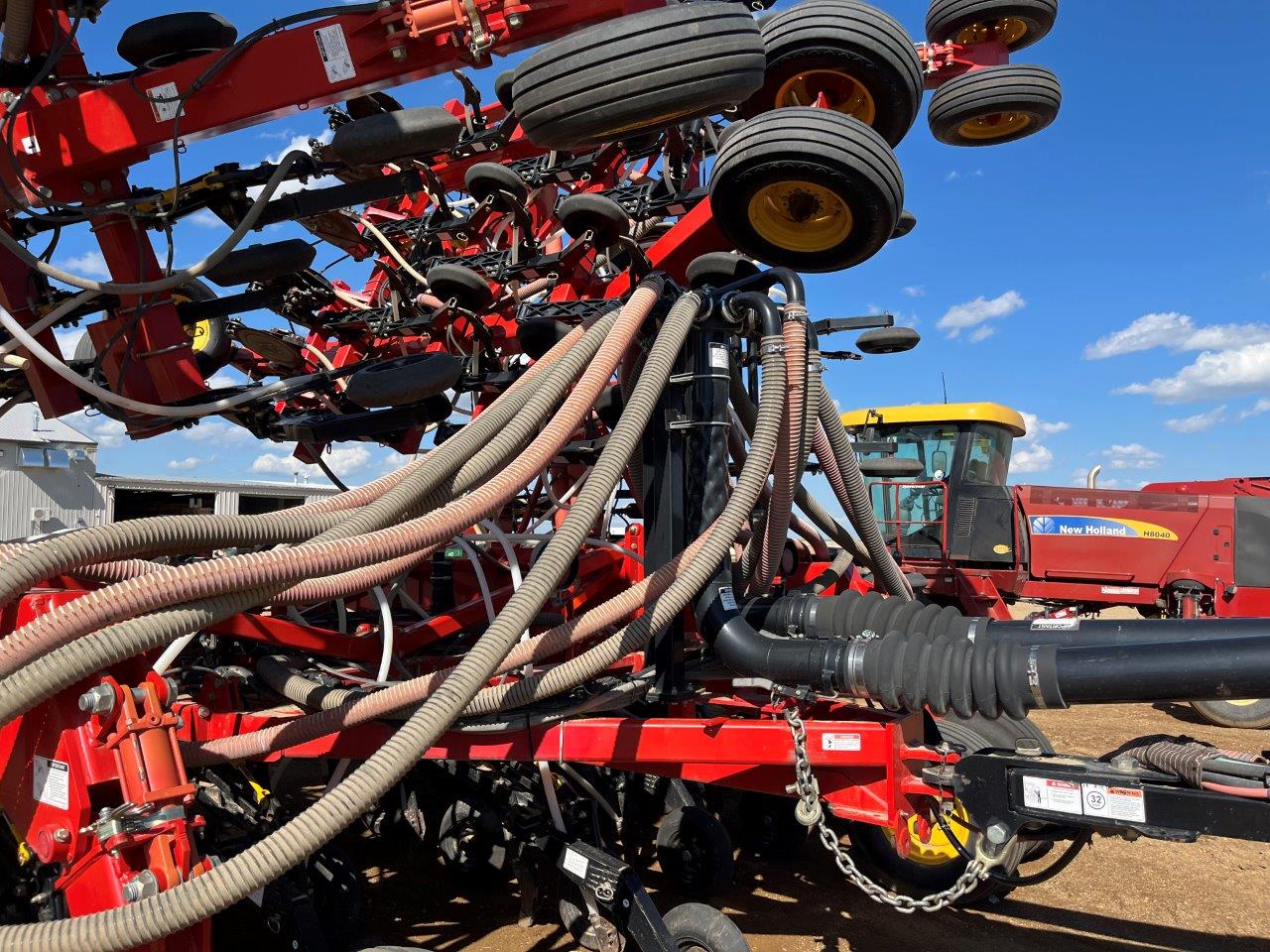2015 Bourgault 3320QDA 66'10" w/ 6550ST Air Drill