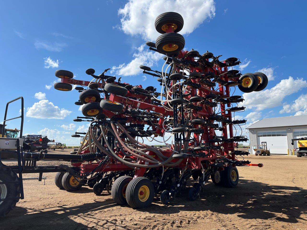 2015 Bourgault 3320QDA 66'10" w/ 6550ST Air Drill