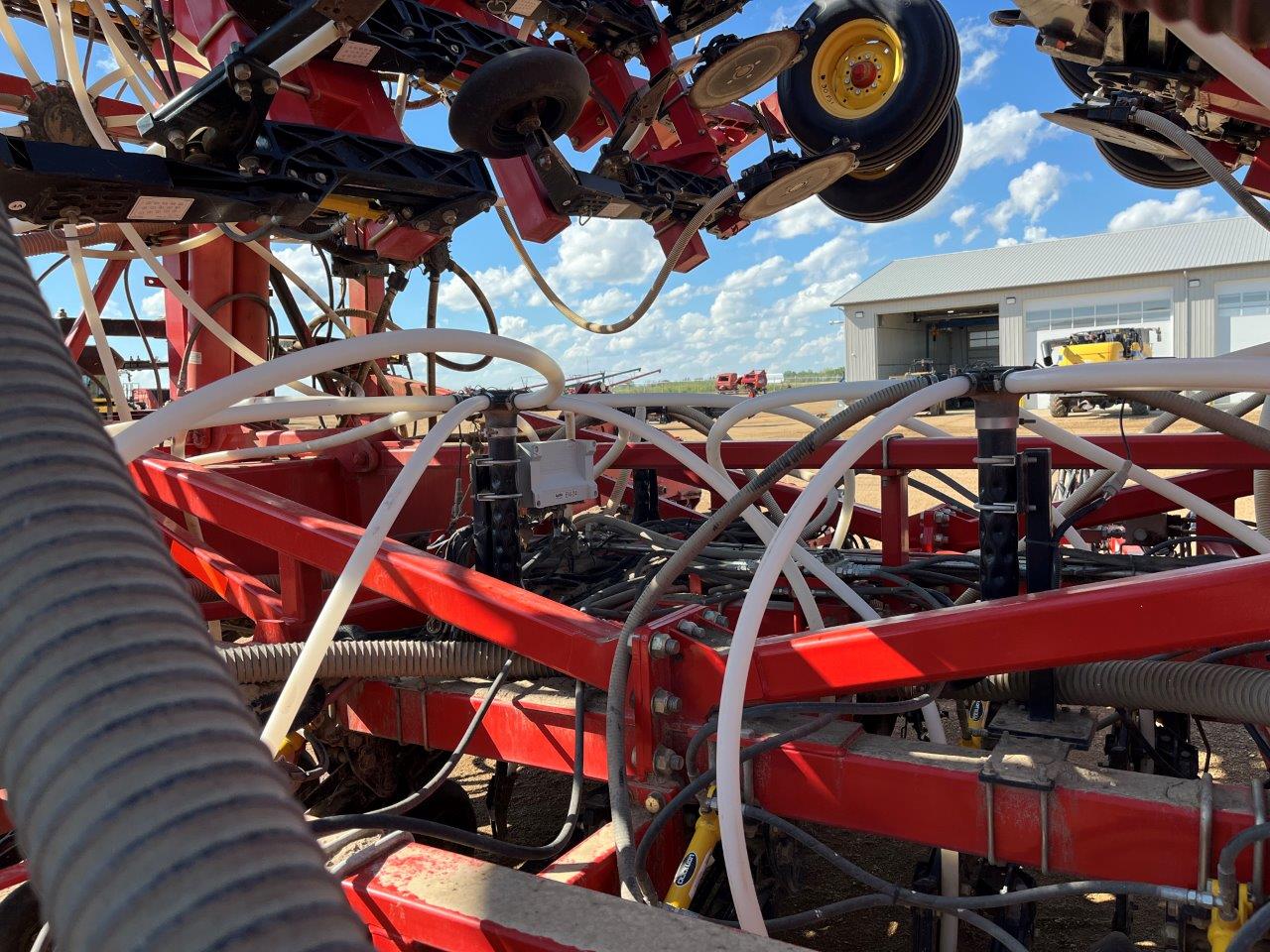 2015 Bourgault 3320QDA 66'10" w/ 6550ST Air Drill