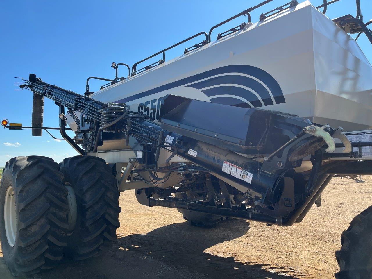 2015 Bourgault 3320QDA 66'10" w/ 6550ST Air Drill