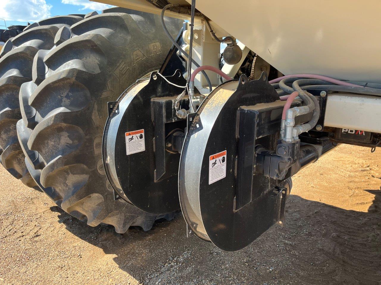 2015 Bourgault 3320QDA 66'10" w/ 6550ST Air Drill