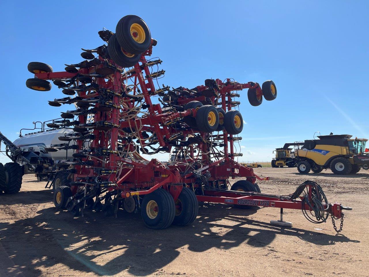2015 Bourgault 3320QDA 66'10" w/ 6550ST Air Drill
