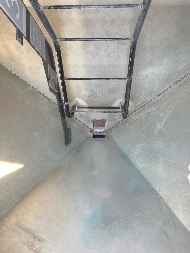 2014 Bourgault 7700 Air Tank/Cart