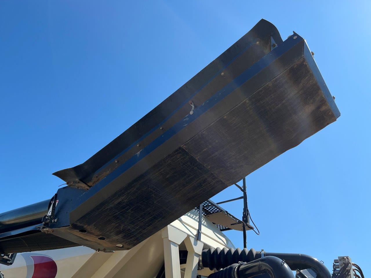 2014 Bourgault 7700 Air Tank/Cart