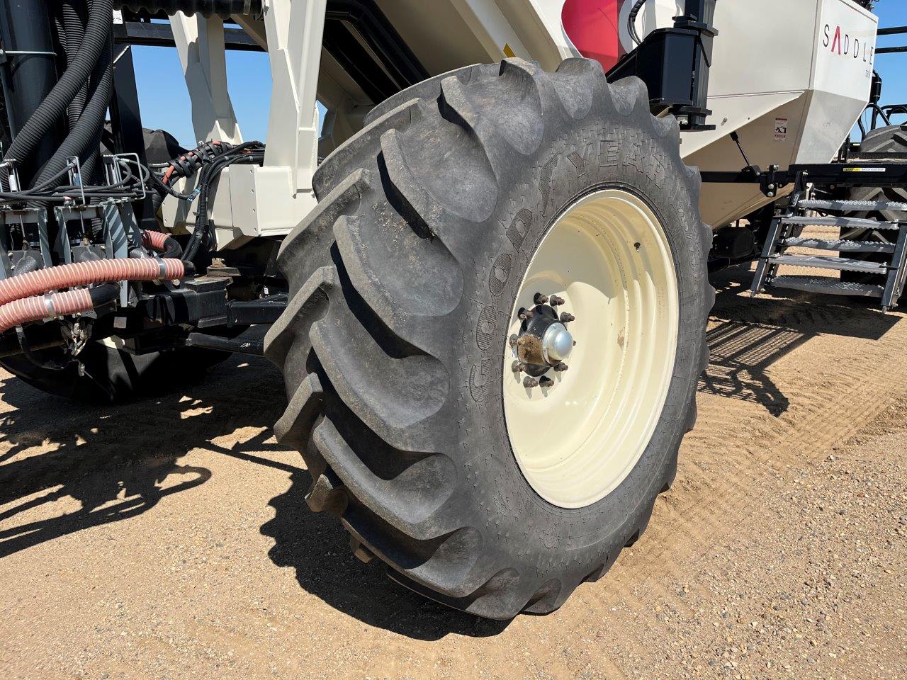 2014 Bourgault 7700 Air Tank/Cart