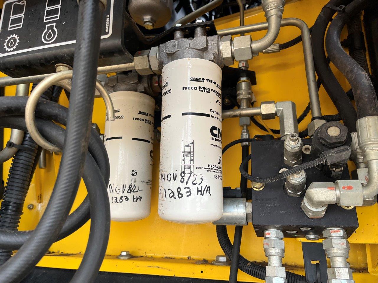 2018 New Holland CR8.90 Combine