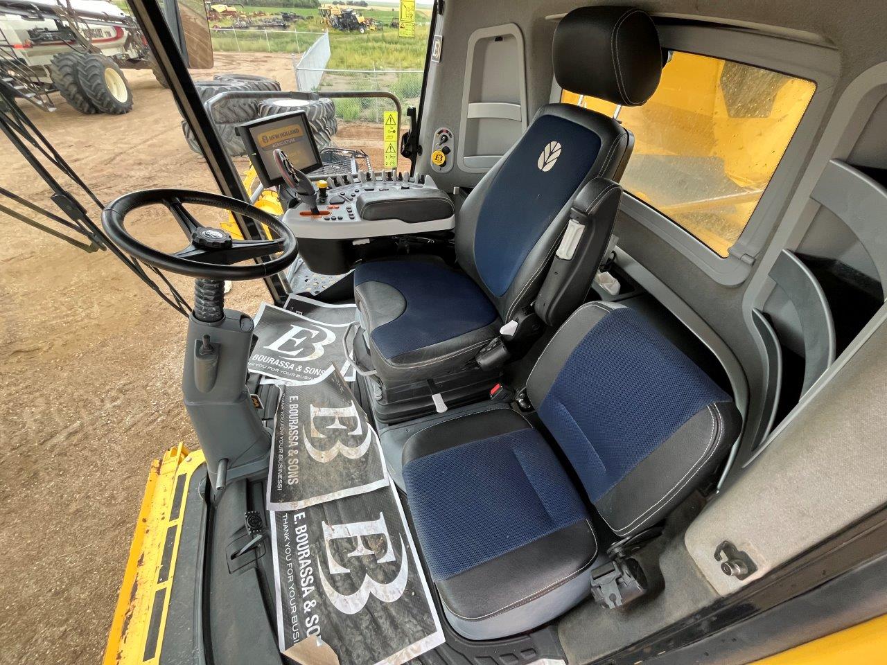 2018 New Holland CR8.90 Combine