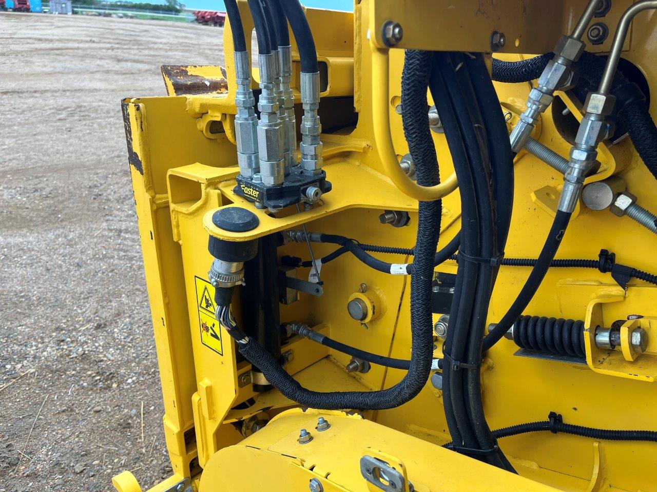 2018 New Holland CR8.90 Combine