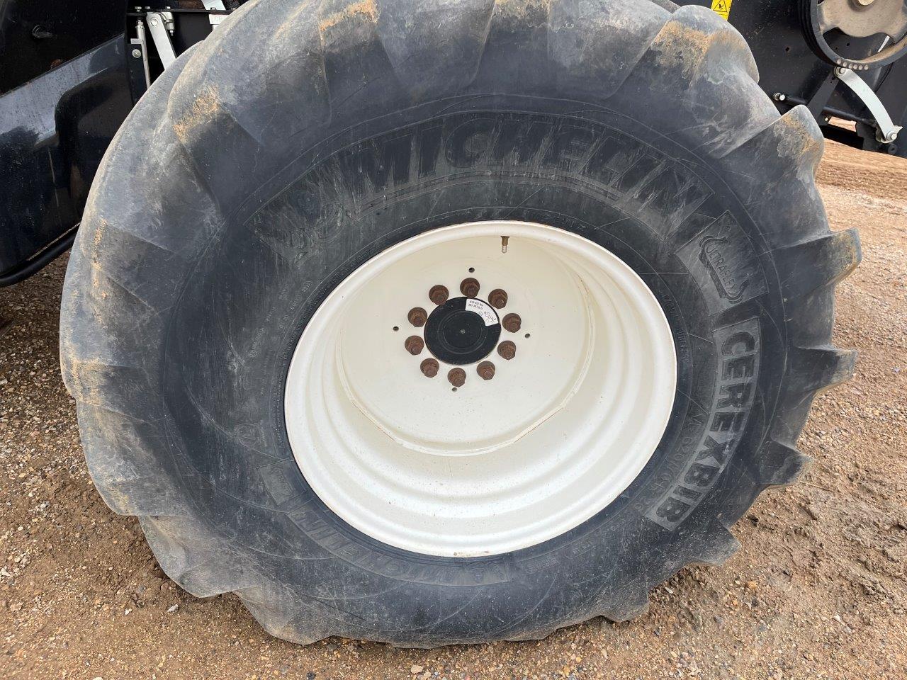 2018 New Holland CR8.90 Combine