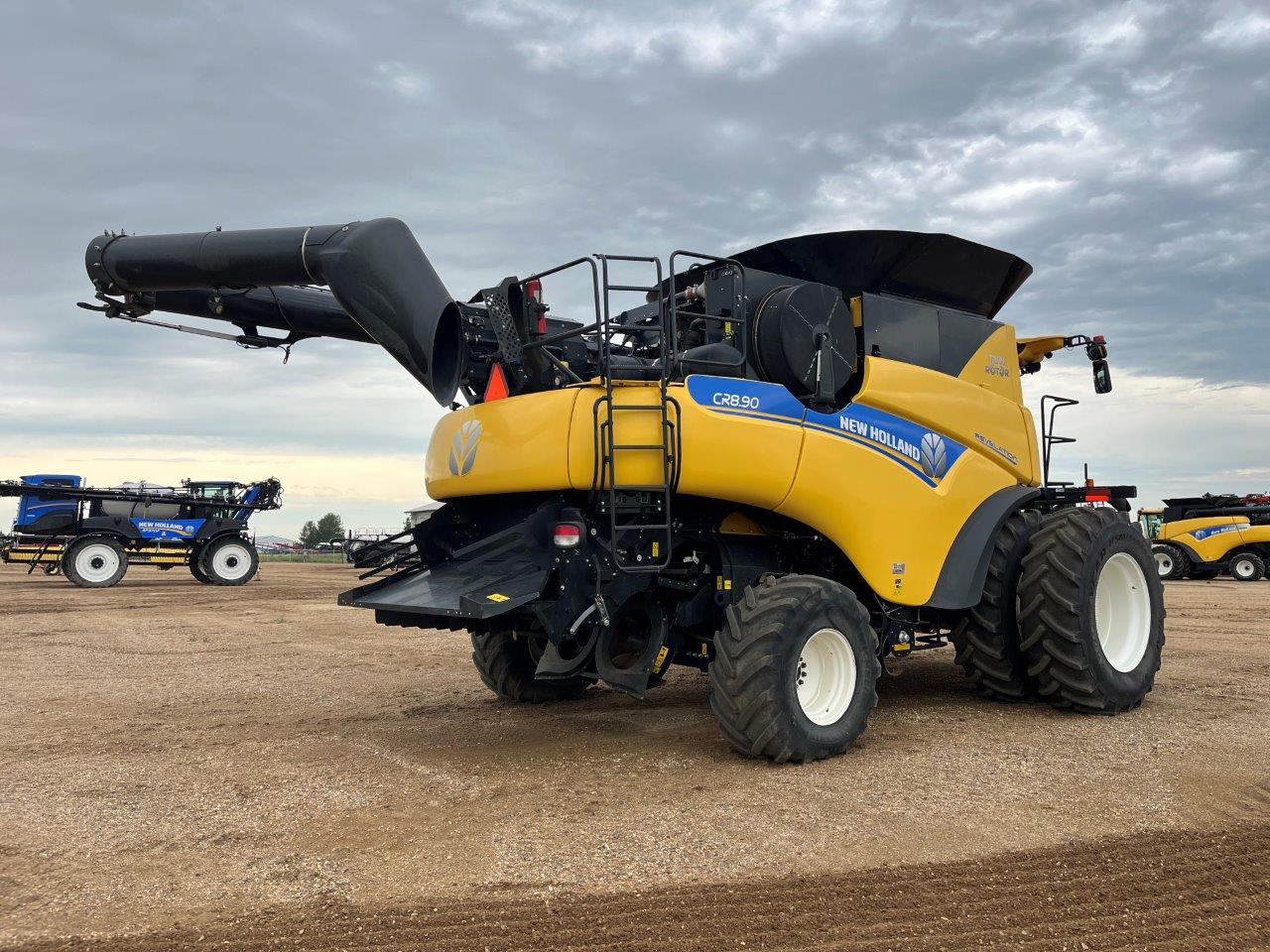 2018 New Holland CR8.90 Combine