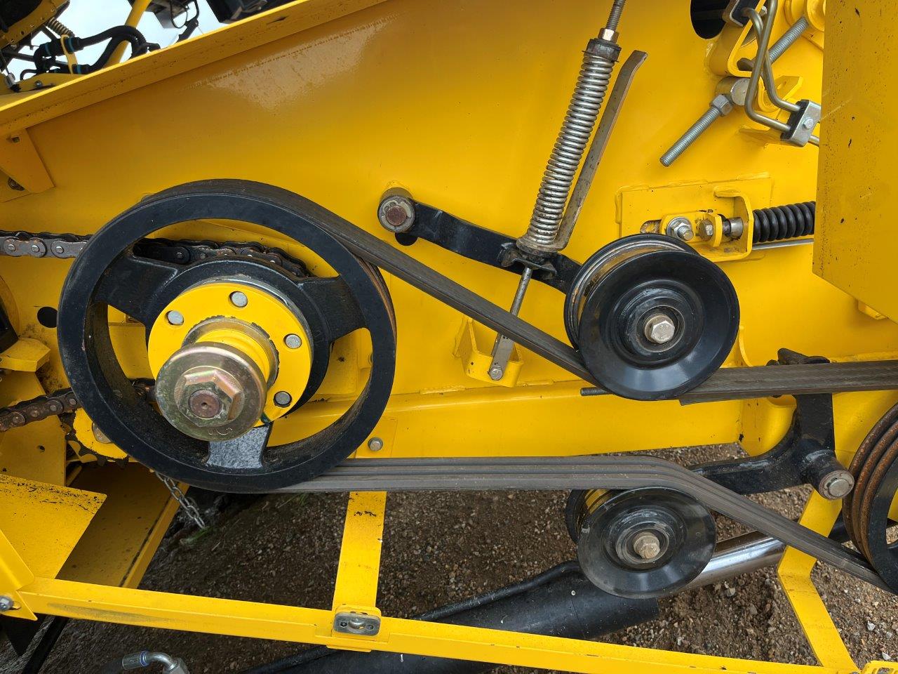 2018 New Holland CR8.90 Combine